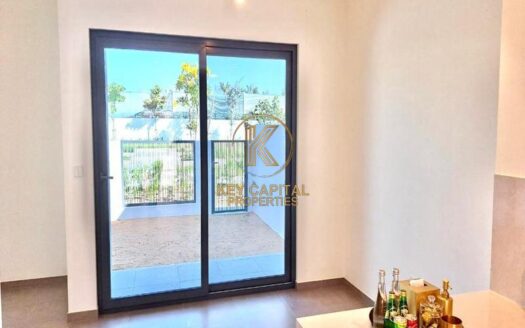 Single row – Facing Hessa street – Keys in hand