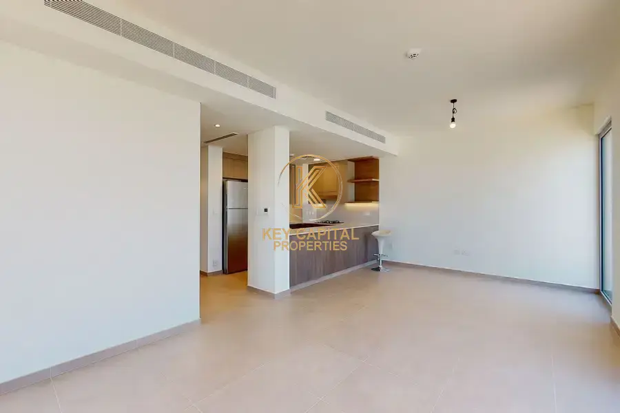 Corner Unit | Single Row | Close to Pool